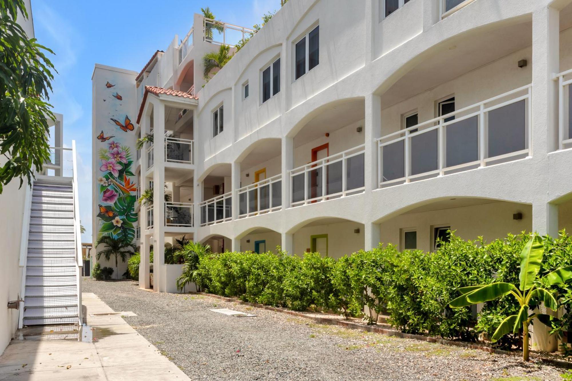 Maho Beach House - Studio - Beach Access Екстериор снимка